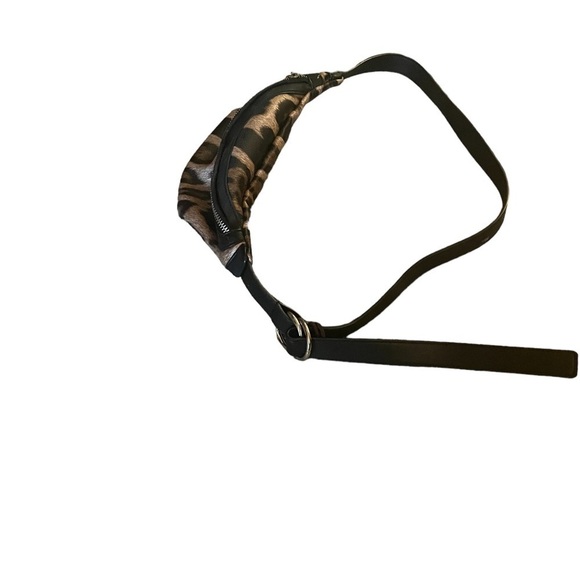 Animal print waist bag - Picture 4 of 4